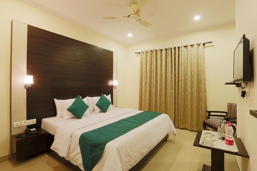 Hotel Chanakya Inn New Delhi Exterior photo