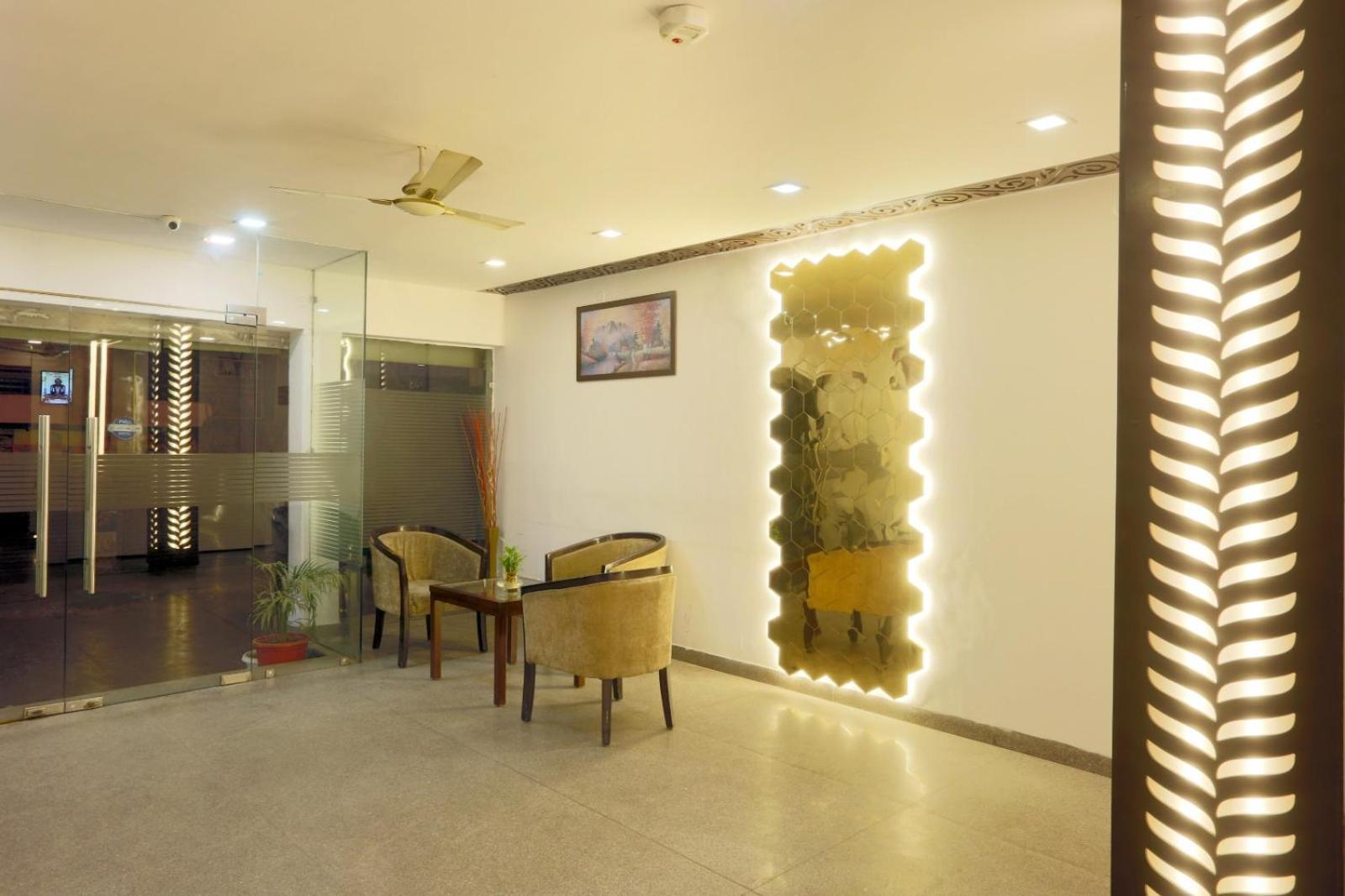 Hotel Chanakya Inn New Delhi Exterior photo