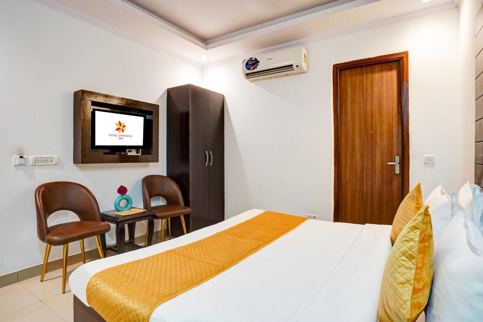 Hotel Chanakya Inn New Delhi Exterior photo