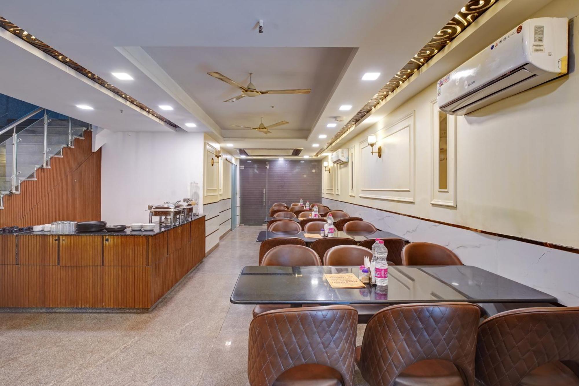 Hotel Chanakya Inn New Delhi Exterior photo