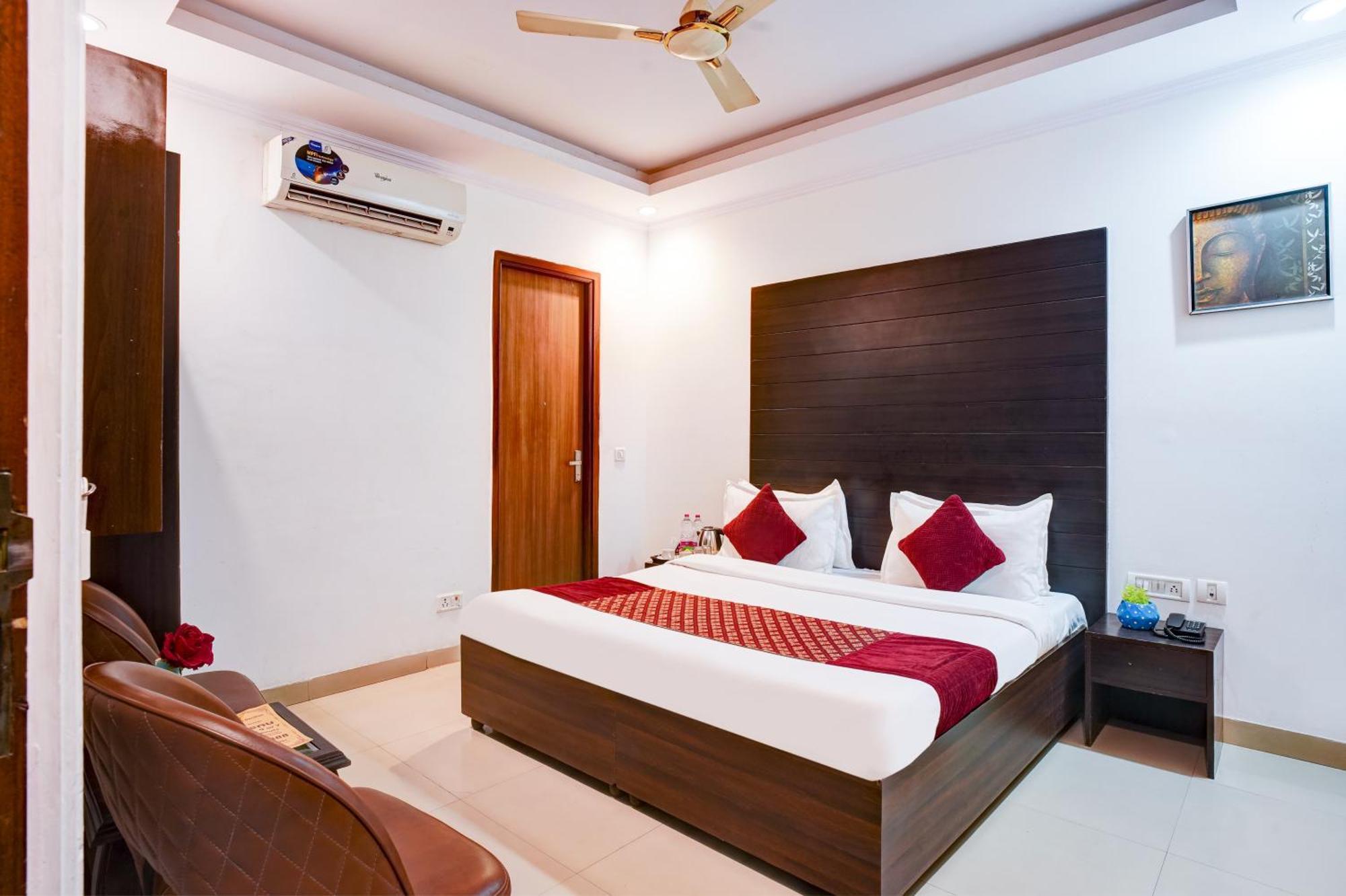 Hotel Chanakya Inn New Delhi Exterior photo