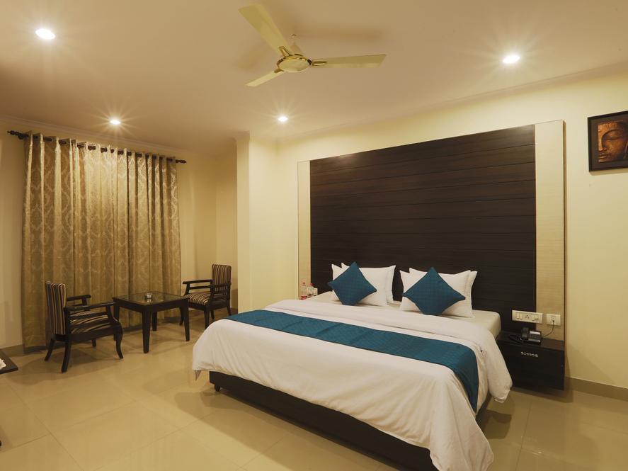 Hotel Chanakya Inn New Delhi Exterior photo